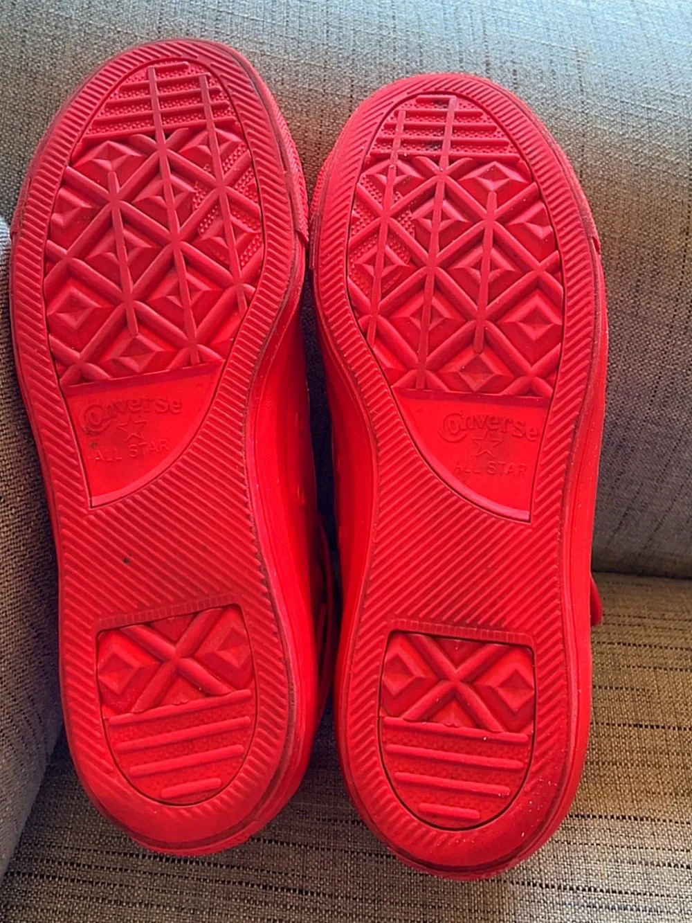 Converse All Star Red High Top Sneakers – Unisex Size 7.5
